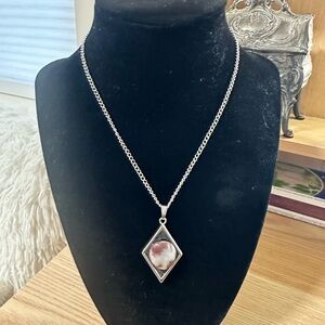 Agate Pendant Necklace